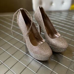 Elegant Glitter Platform Heels